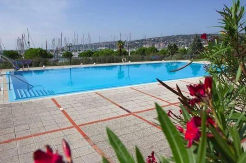 Stella Blue Floating House Portoroz Hotel Exterior photo