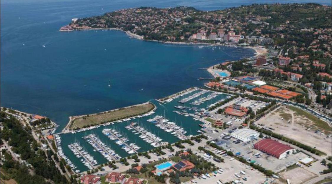 Stella Blue Floating House Portoroz Hotel Exterior photo
