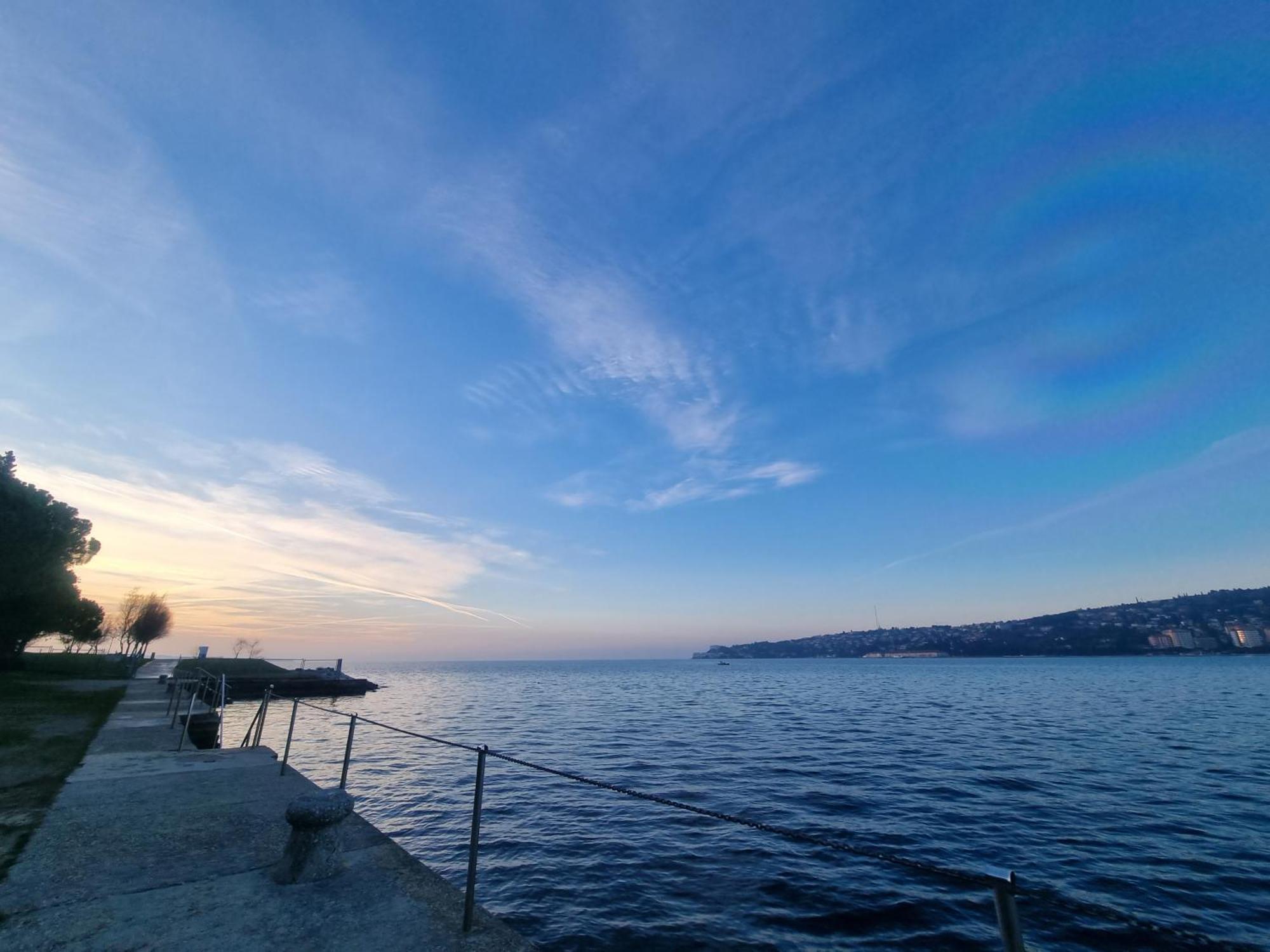 Stella Blue Floating House Portoroz Hotel Exterior photo