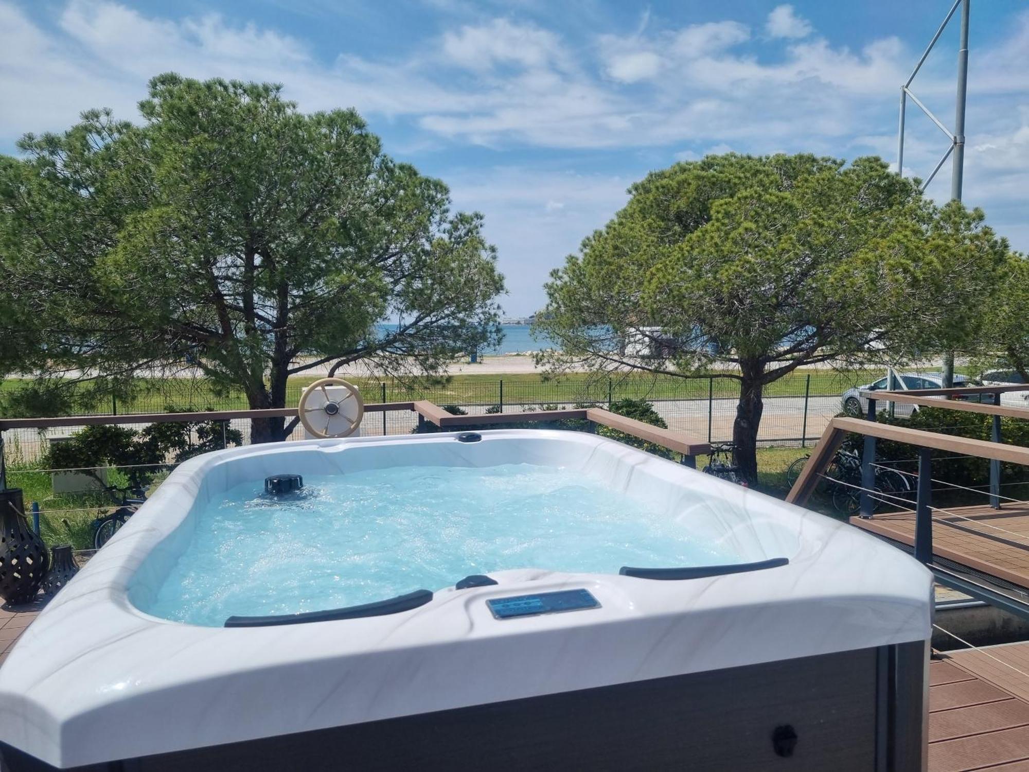 Stella Blue Floating House Portoroz Hotel Exterior photo